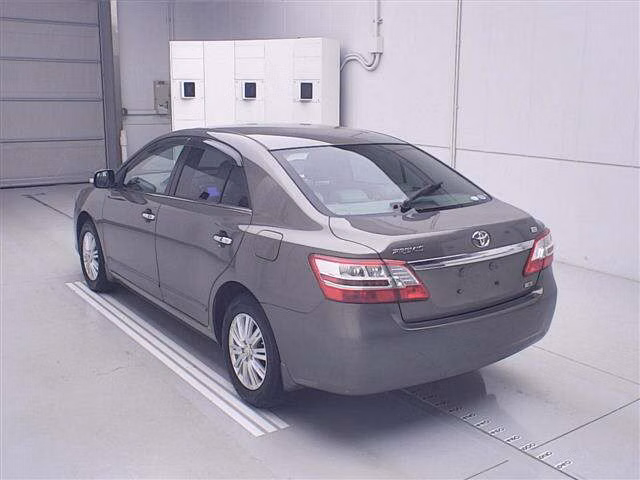 TOYOTA PREMIO