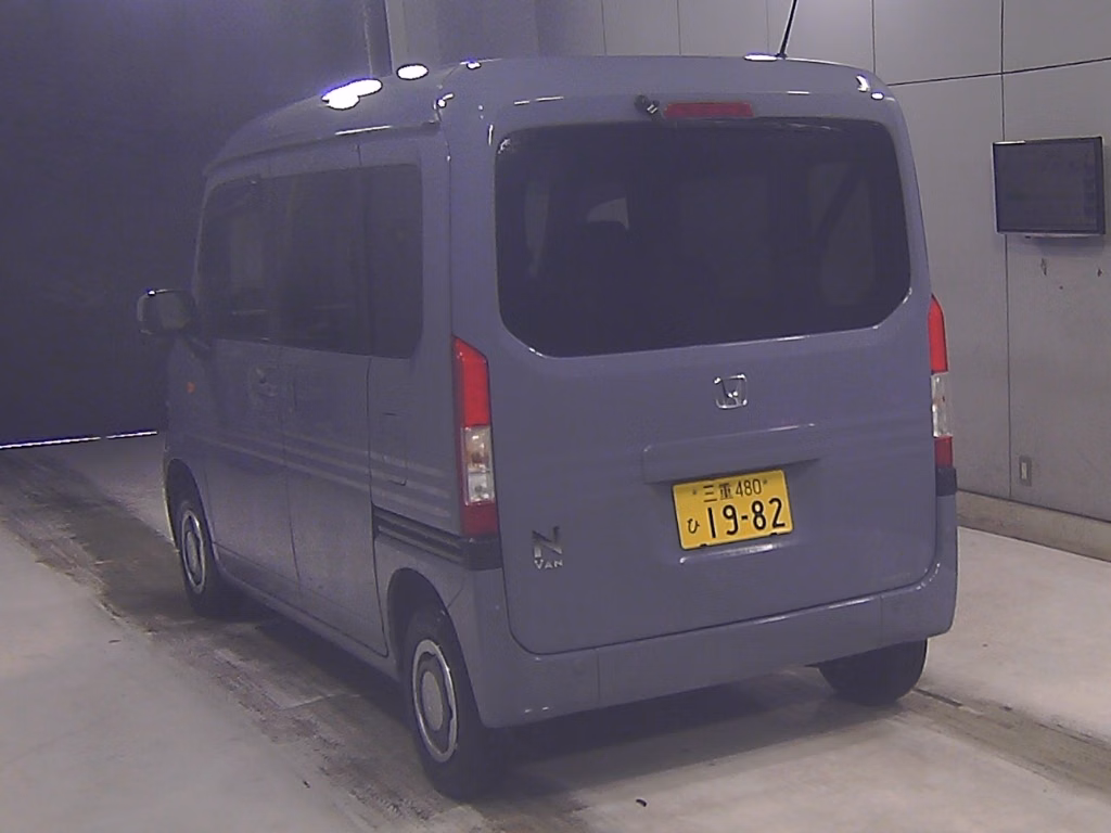HONDA N-VAN