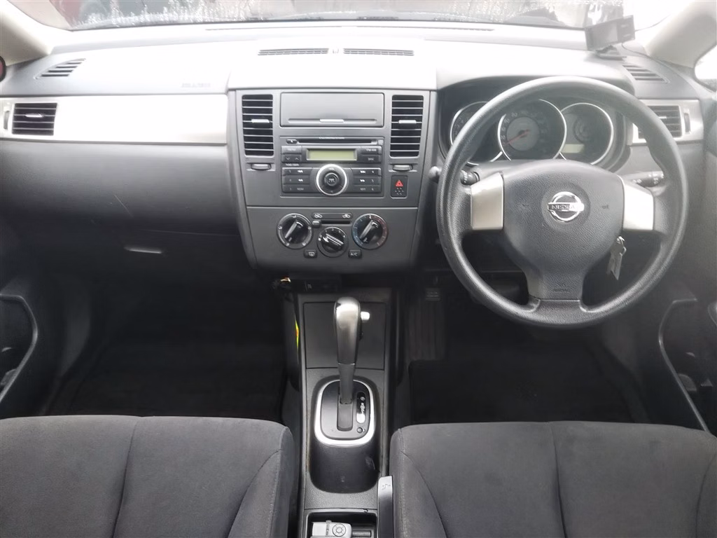 NISSAN TIIDA LATIO