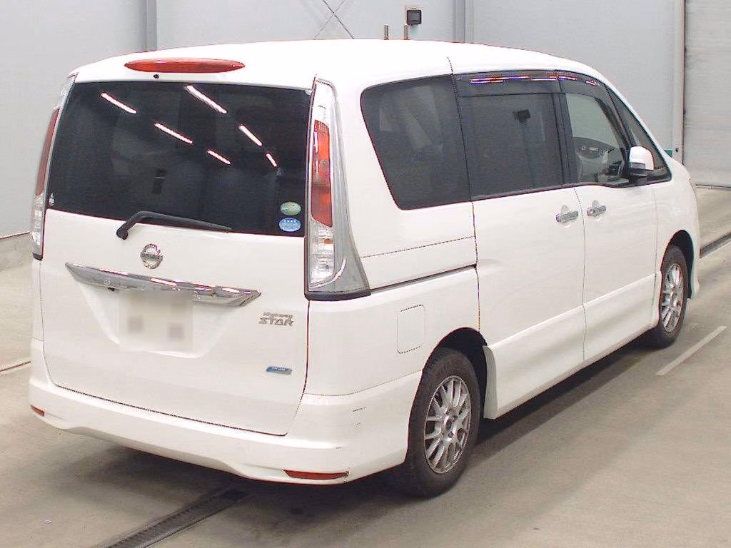 NISSAN SERENA