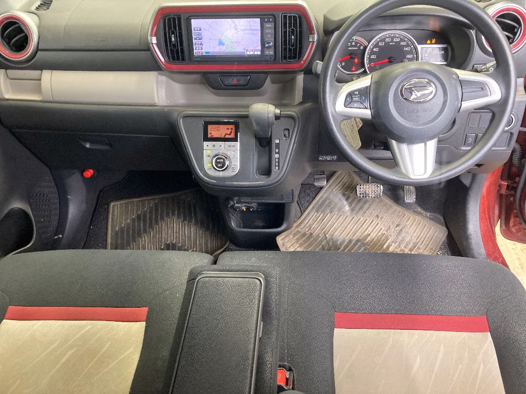 DAIHATSU BOON