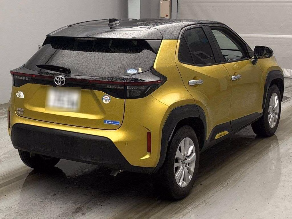 TOYOTA YARIS CROSS