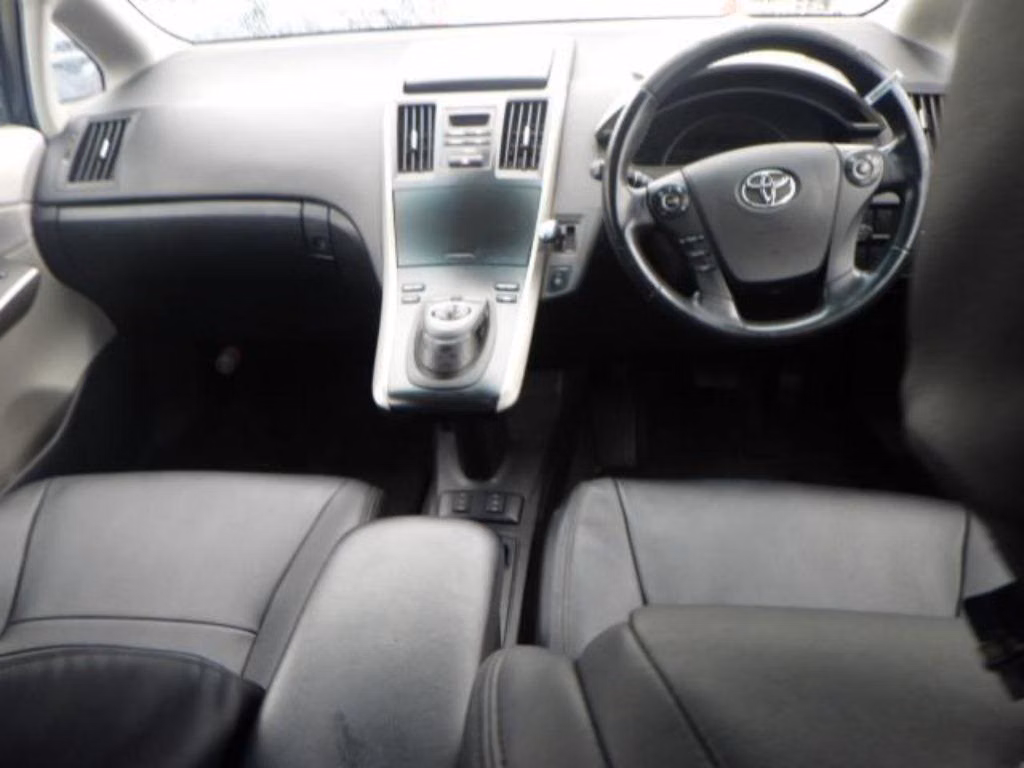 TOYOTA SAI