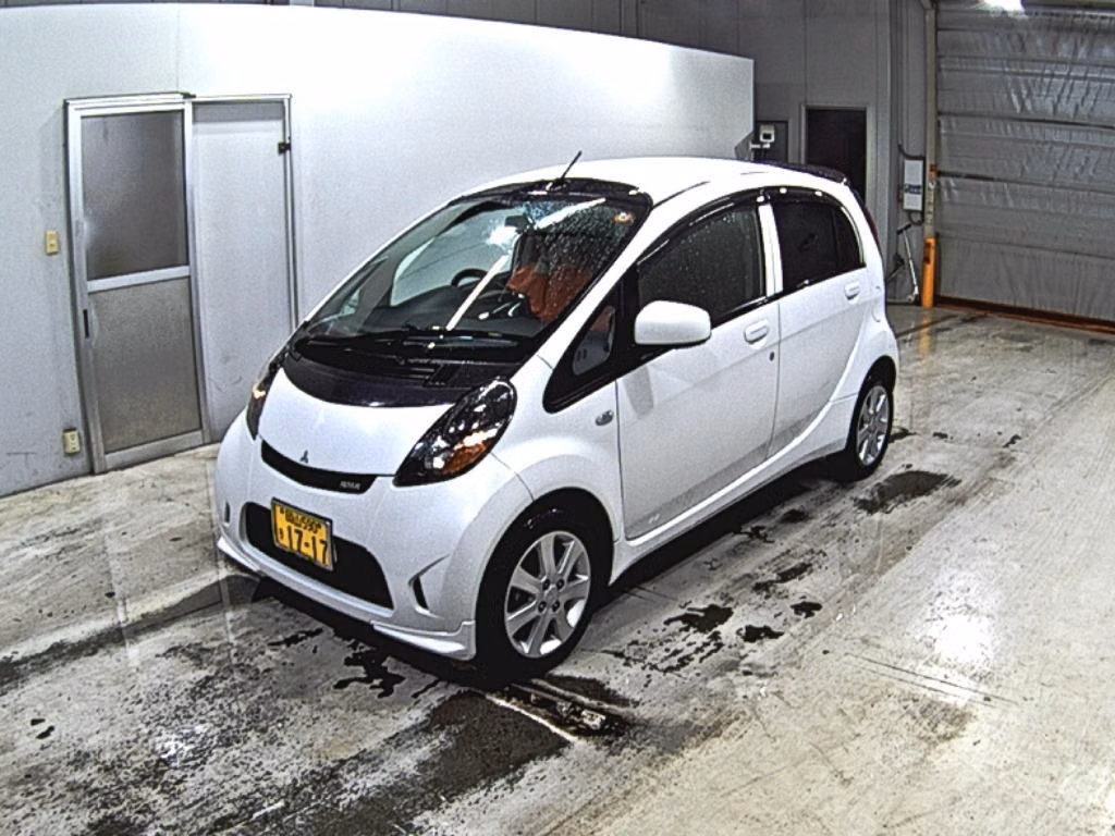 MITSUBISHI I