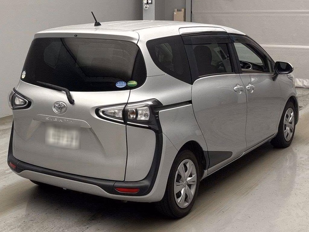 TOYOTA SIENTA
