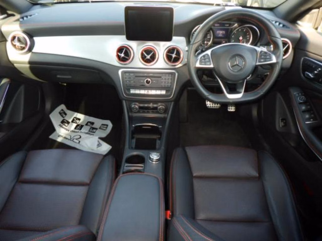 MERCEDES-BENZ CLA-CLASS