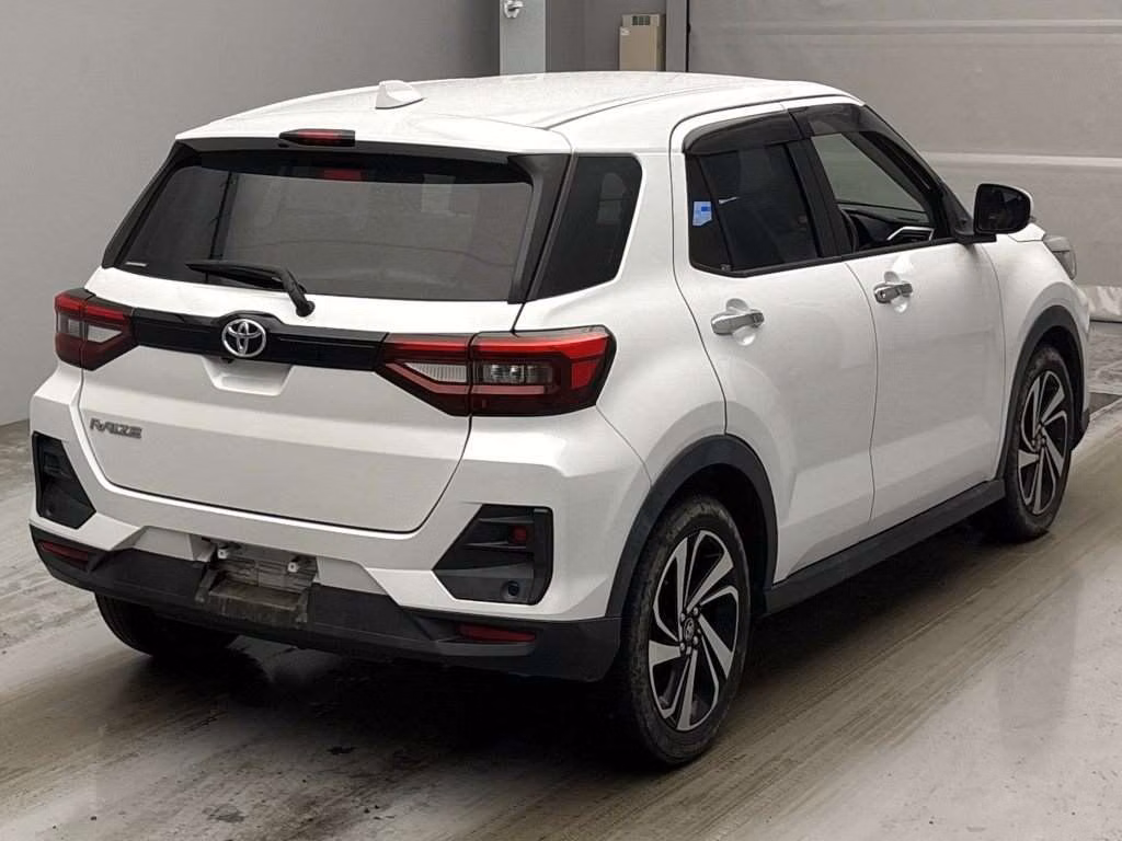 TOYOTA RAIZE
