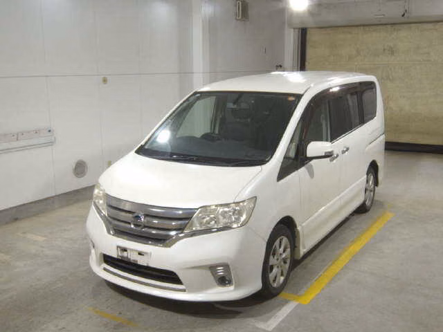 NISSAN SERENA