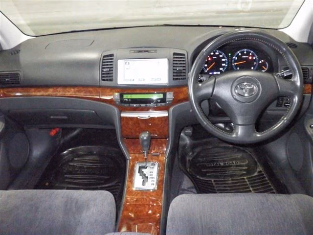 TOYOTA PREMIO