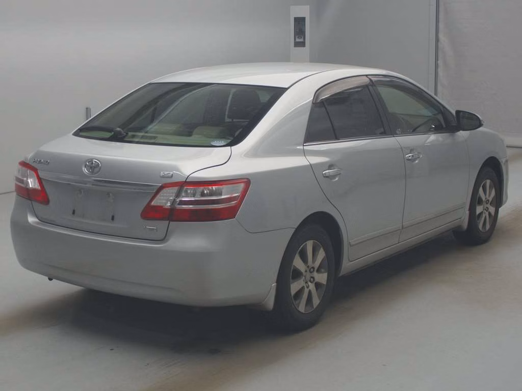TOYOTA PREMIO