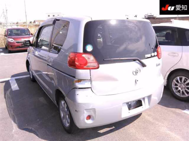 TOYOTA PORTE