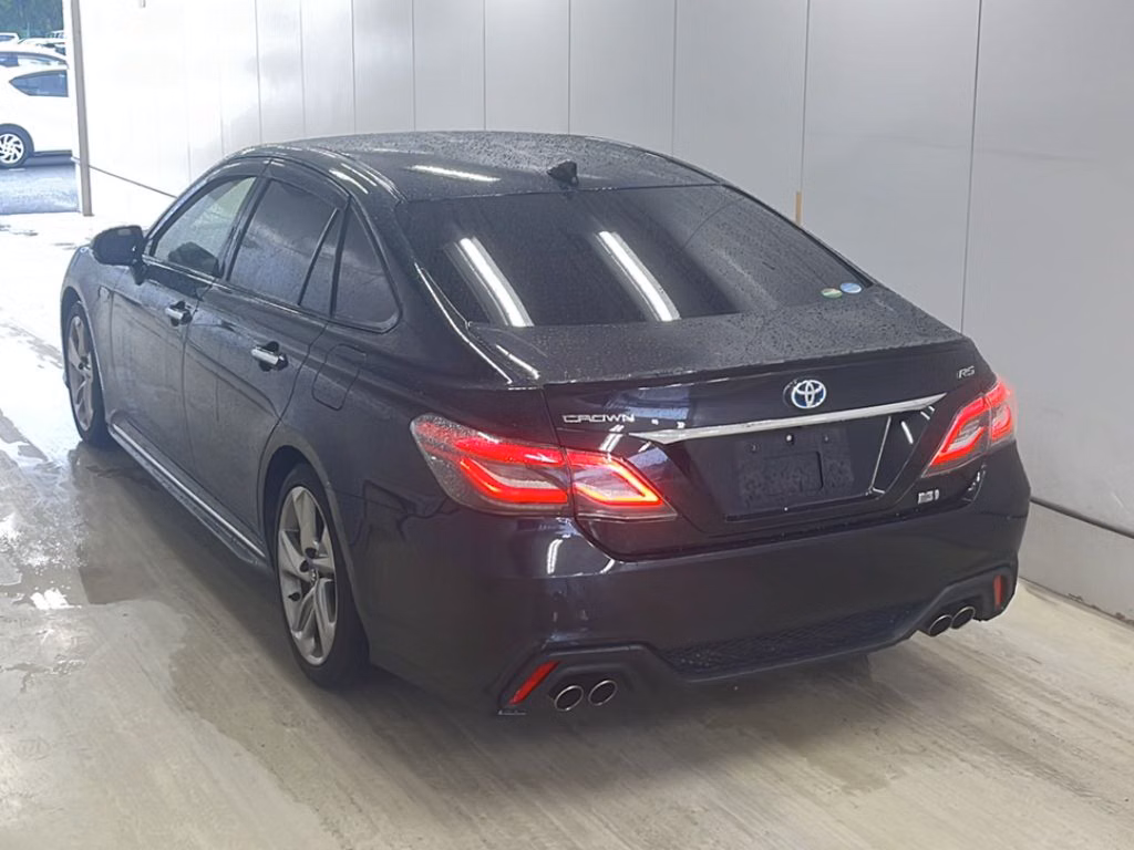 TOYOTA CROWN