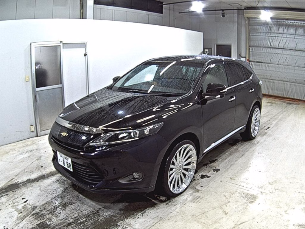 TOYOTA HARRIER