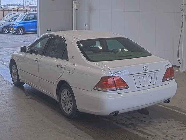 TOYOTA CROWN