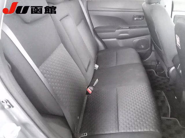 MITSUBISHI RVR