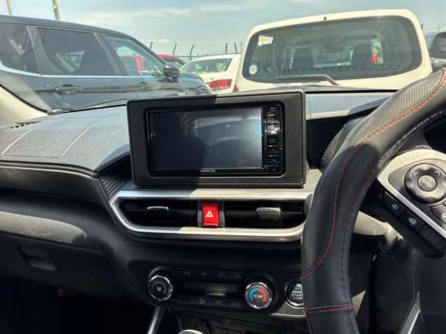 DAIHATSU ROCKY