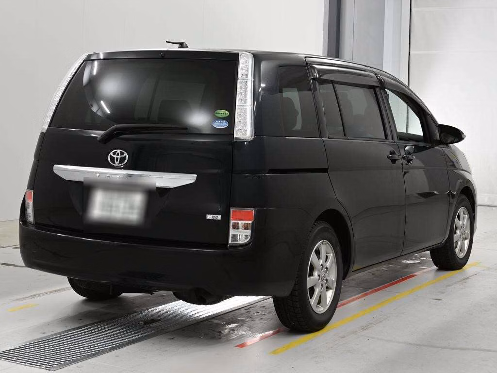 TOYOTA ISIS