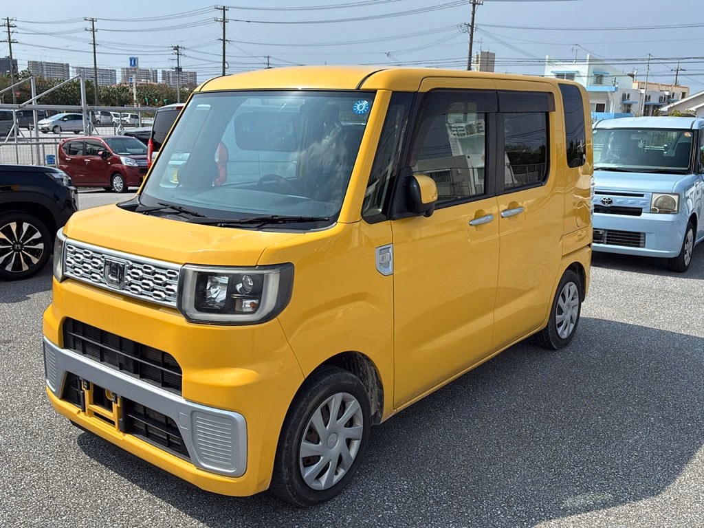 DAIHATSU WAKE