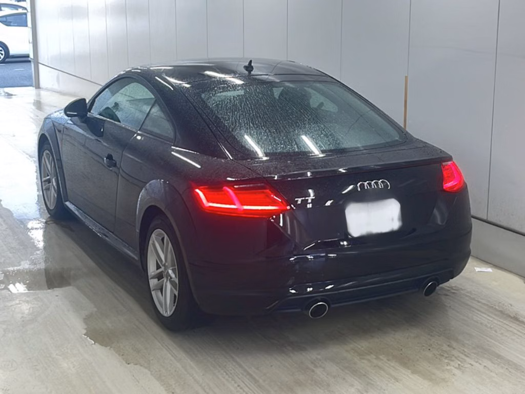 AUDI TT