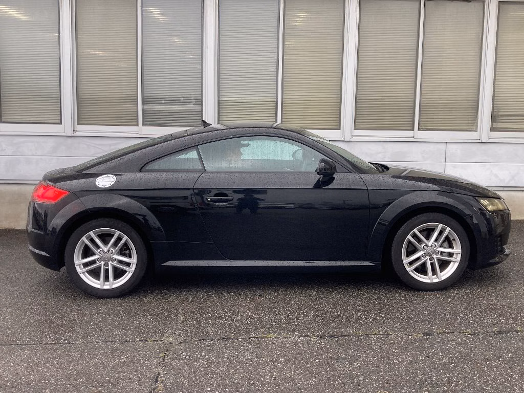 AUDI TT