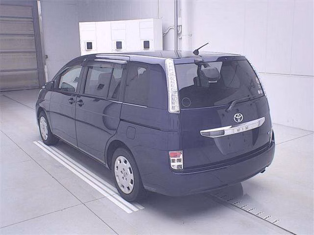 TOYOTA ISIS