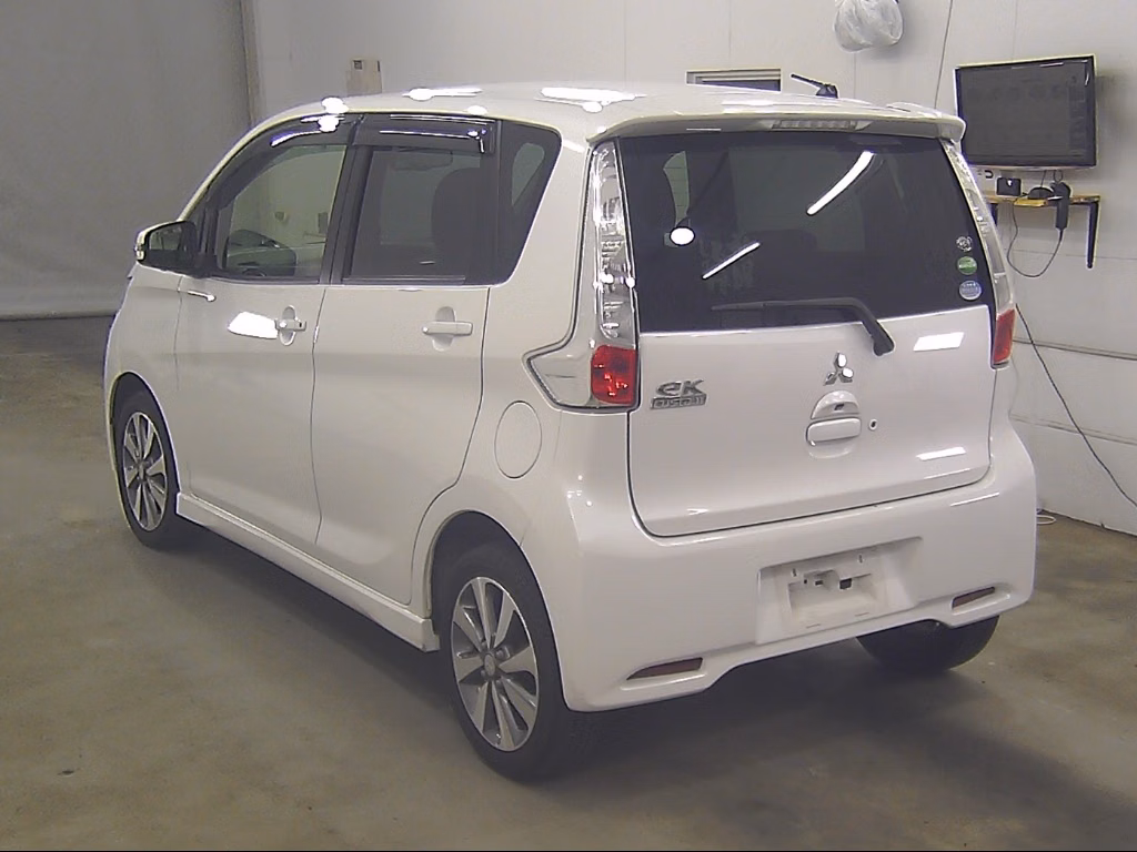 MITSUBISHI EK CUSTOM