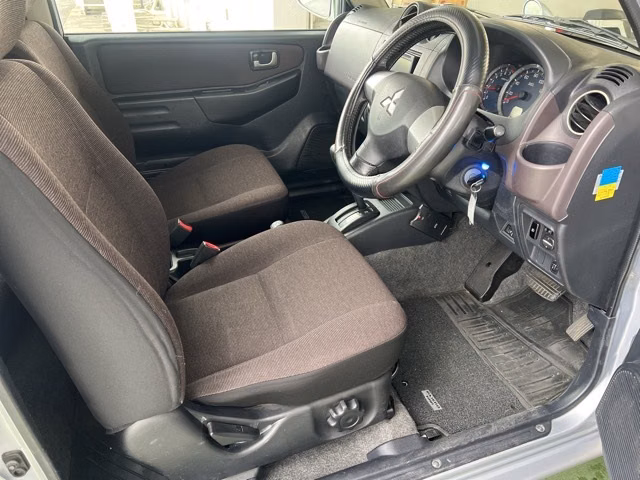 MITSUBISHI PAJERO MINI