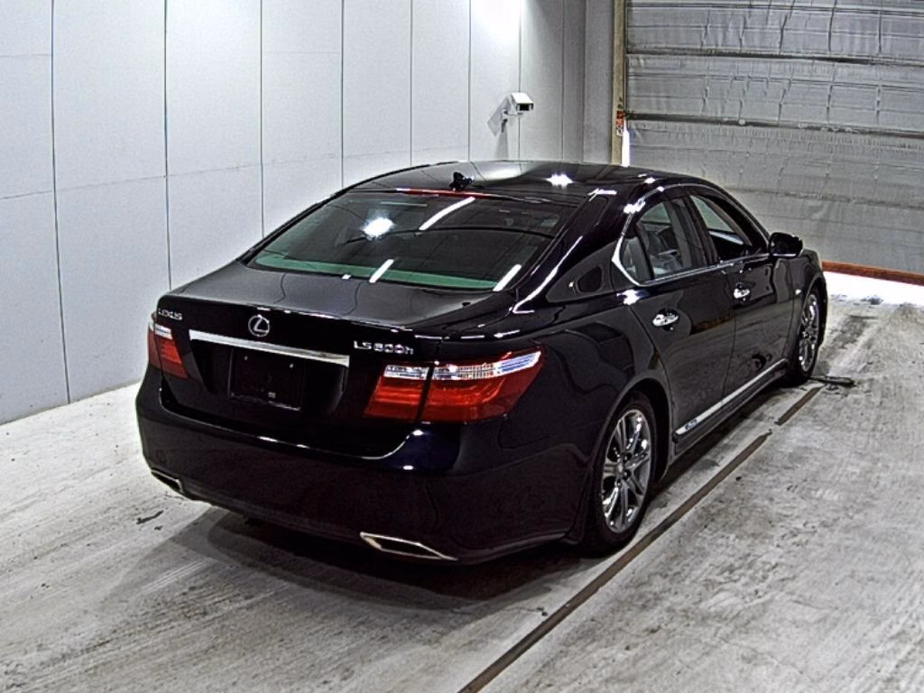 LEXUS LS600H