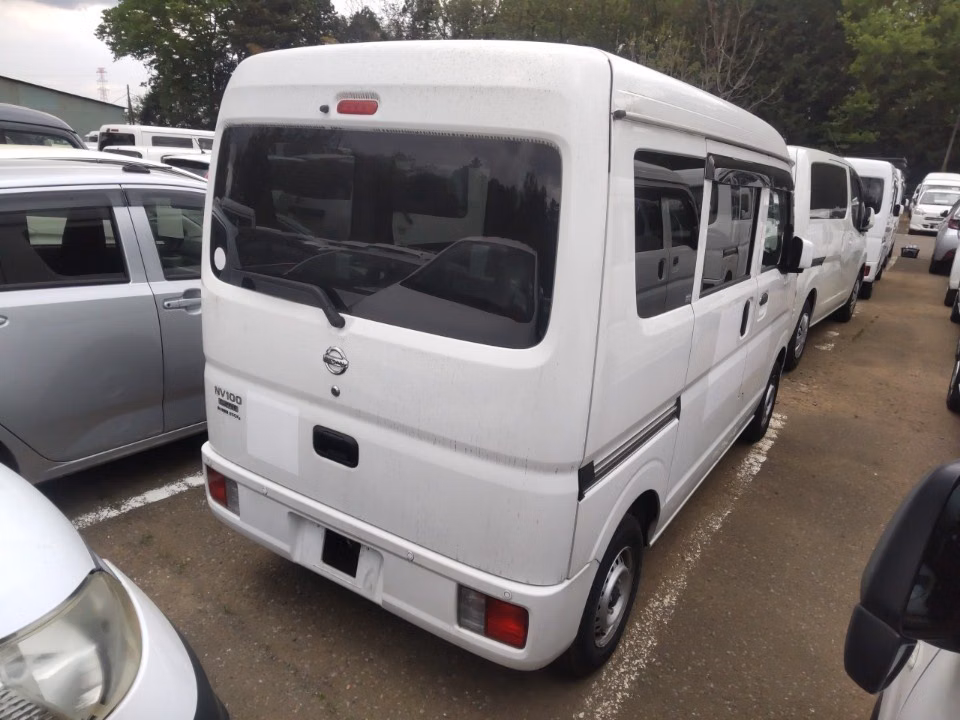 NISSAN NV100 CLIPPER