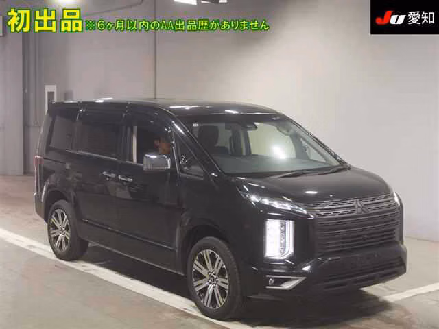 MITSUBISHI DELICA D:5
