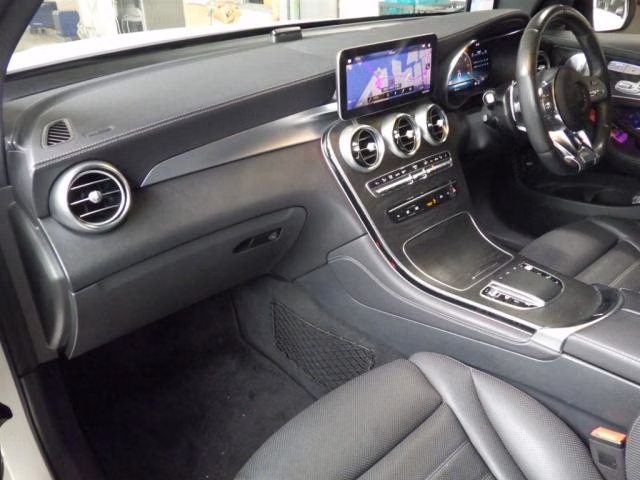 MERCEDES-BENZ GLC-CLASS