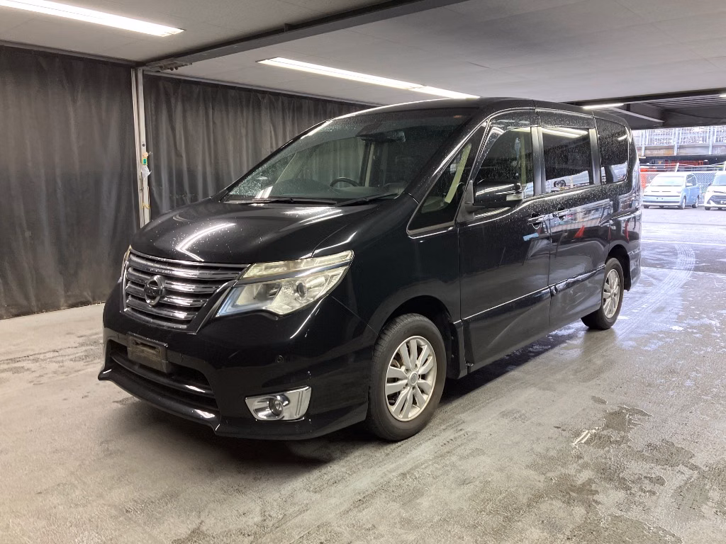 NISSAN SERENA