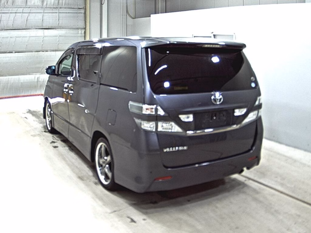 TOYOTA VELLFIRE