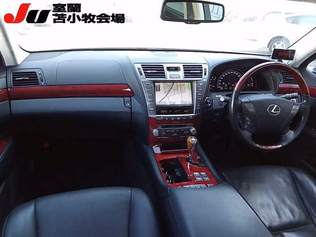 LEXUS LS600H
