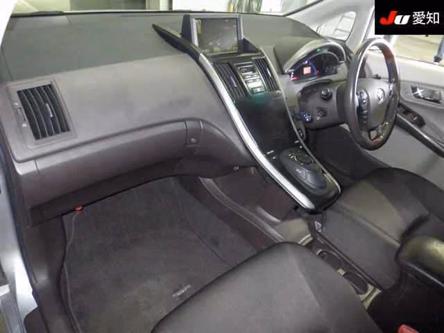 TOYOTA SAI