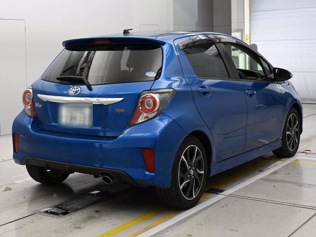TOYOTA VITZ