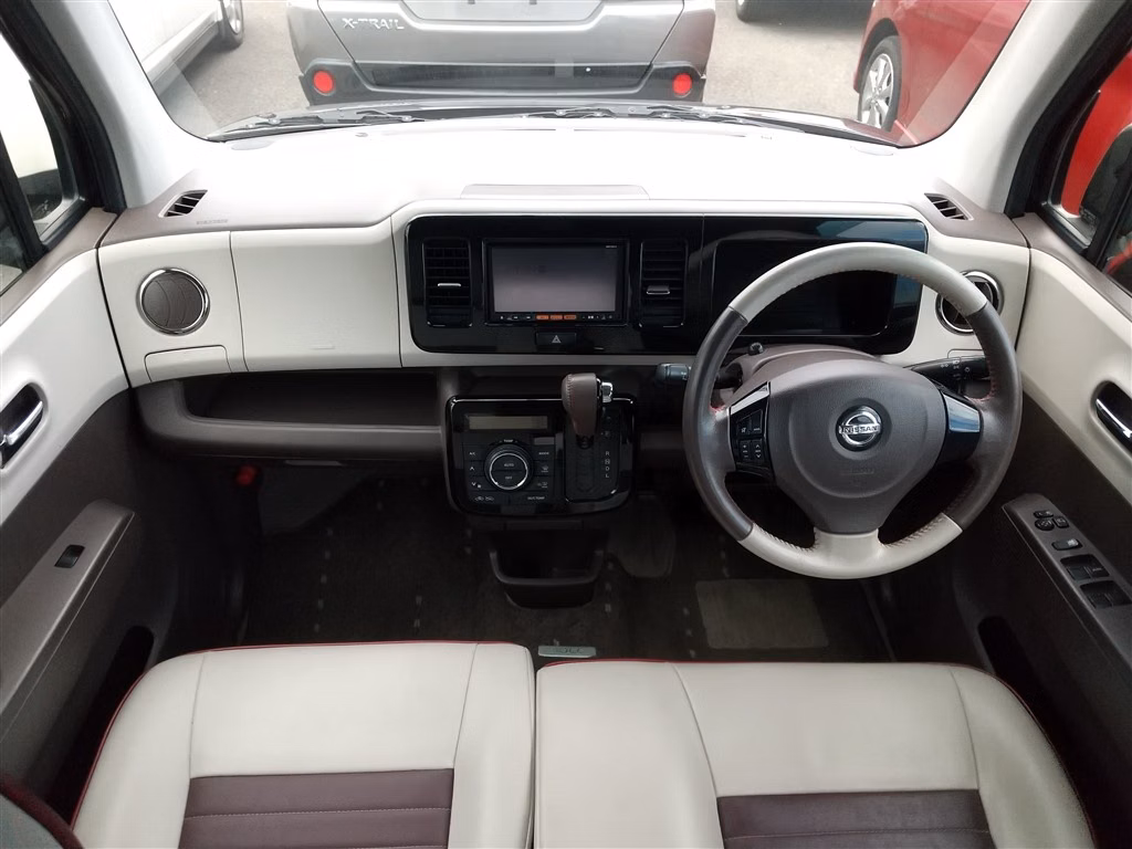 NISSAN MOCO