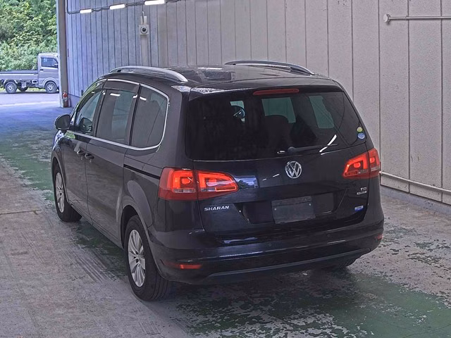 VOLKSWAGEN SHARAN