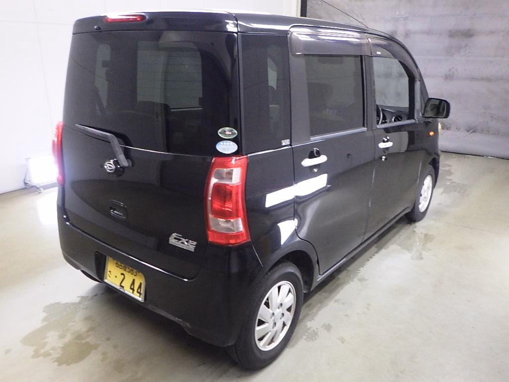 DAIHATSU TANTO EXE