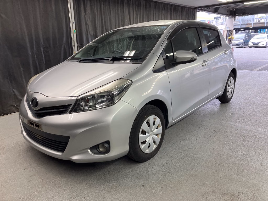 TOYOTA VITZ