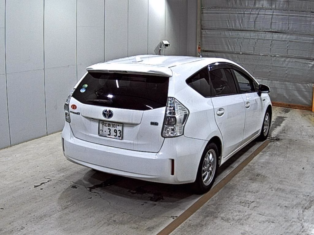 TOYOTA PRIUS ALPHA