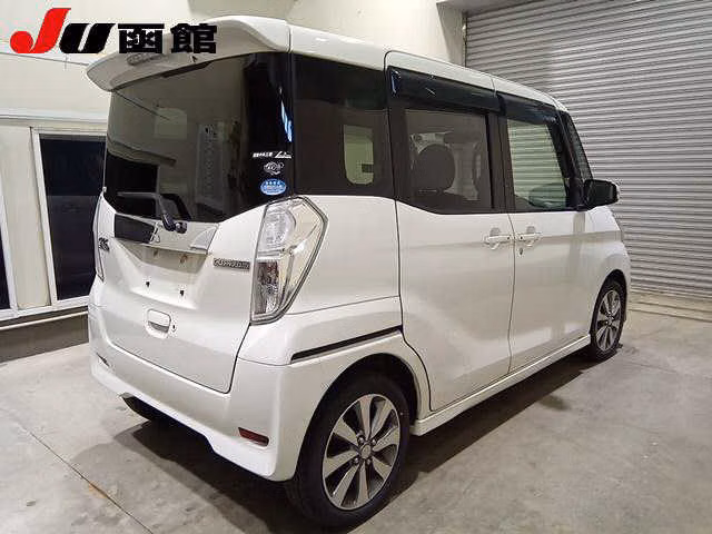 MITSUBISHI EK SPACE