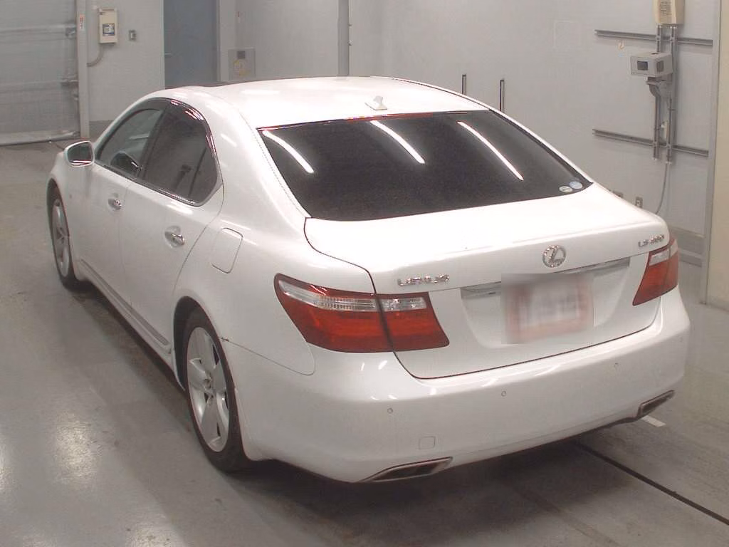 LEXUS LS460