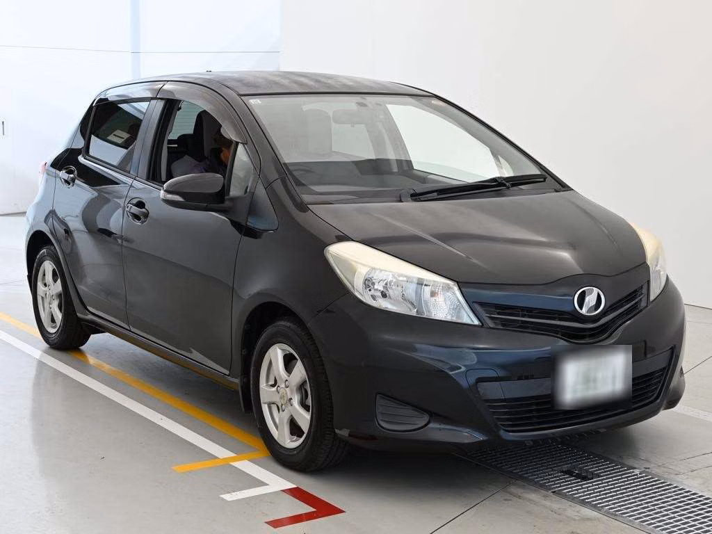TOYOTA VITZ