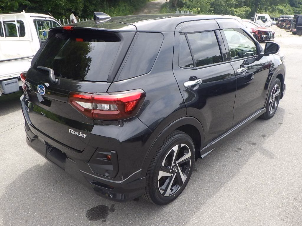 DAIHATSU ROCKY