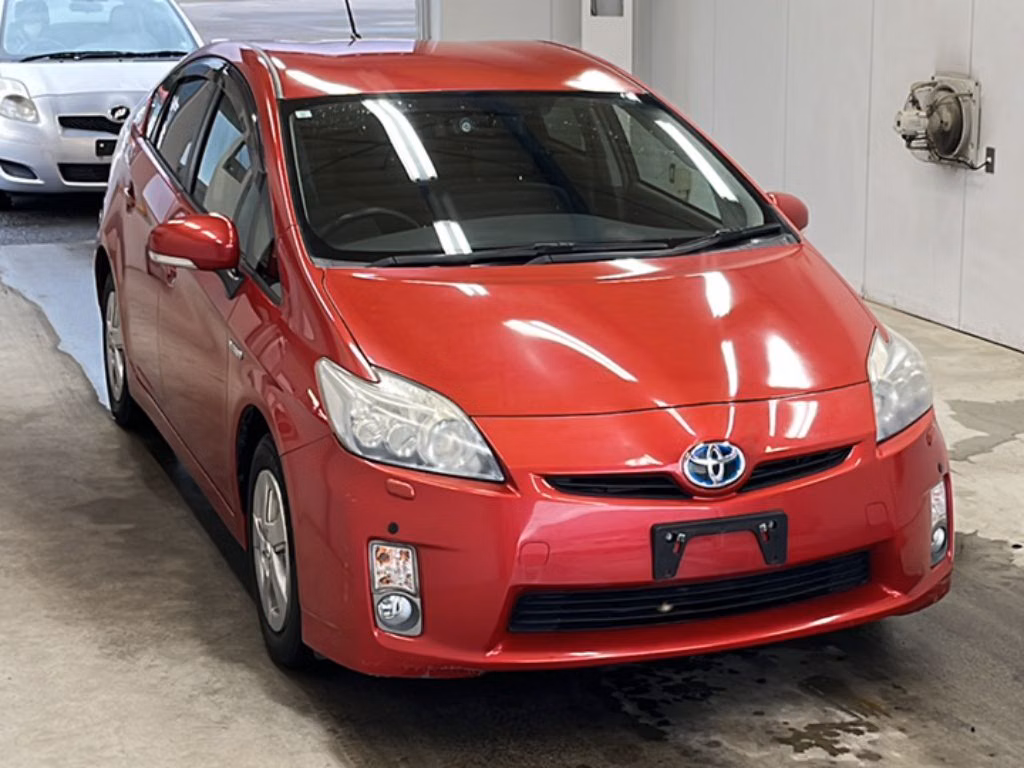 TOYOTA PRIUS