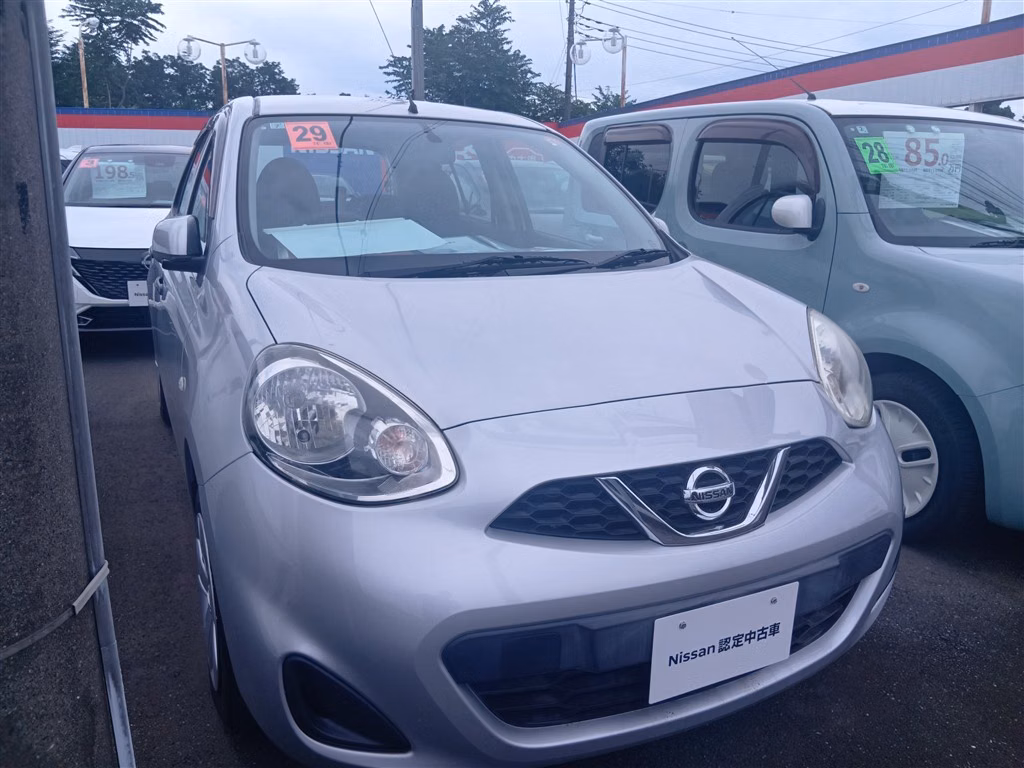 Nissan March