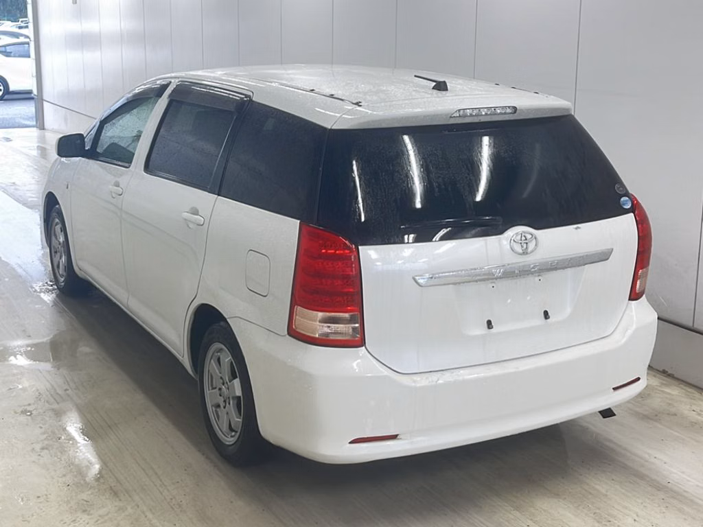 TOYOTA WISH