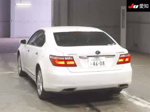 LEXUS LS600H