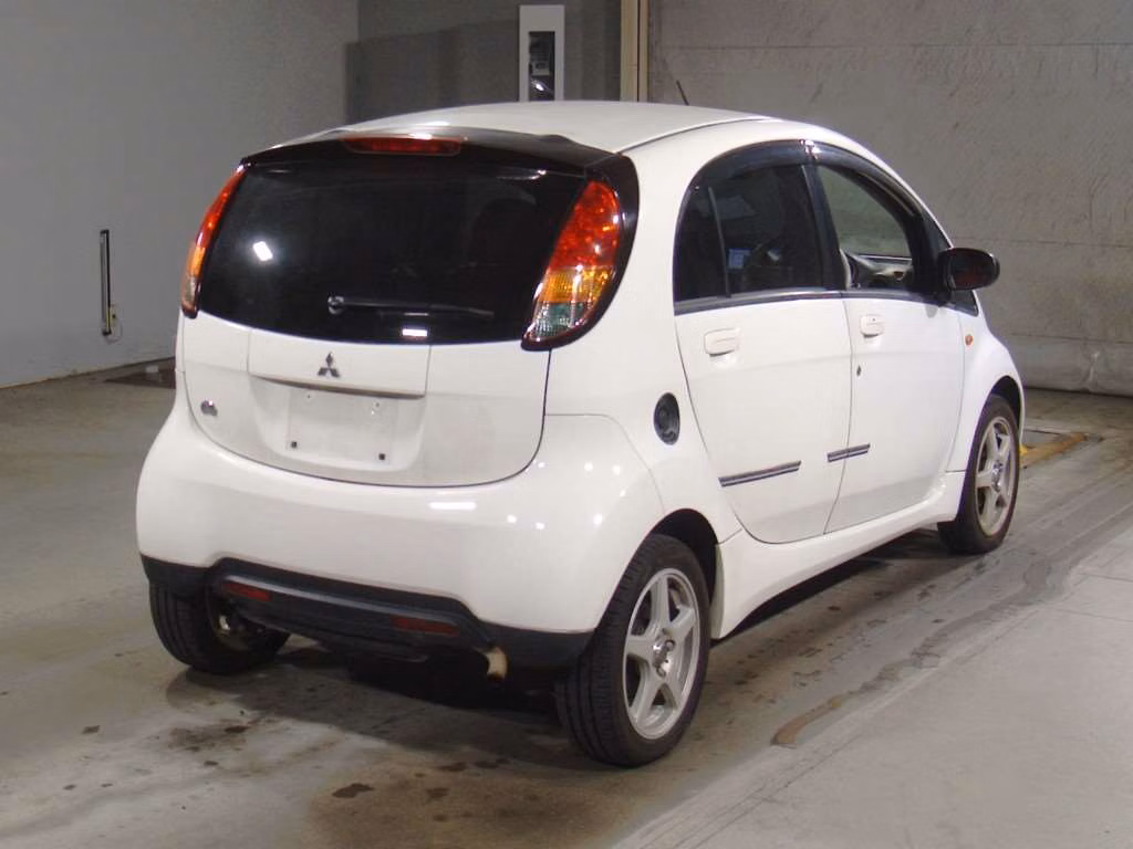 MITSUBISHI I